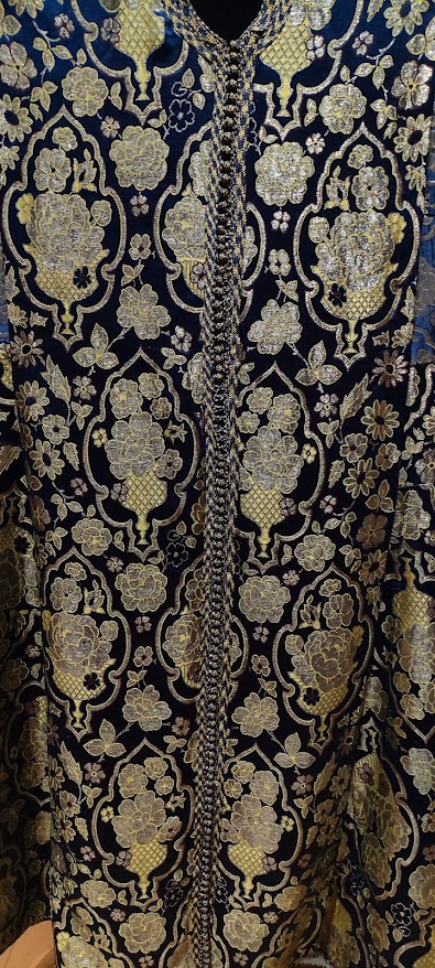 Etoffe brodée d'or